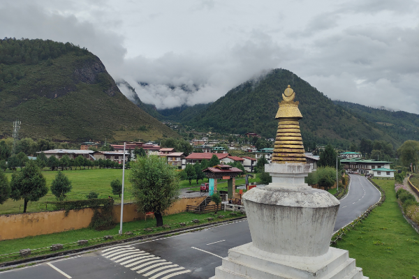 Discover Bhutan – The Land of the Thunder Dragon