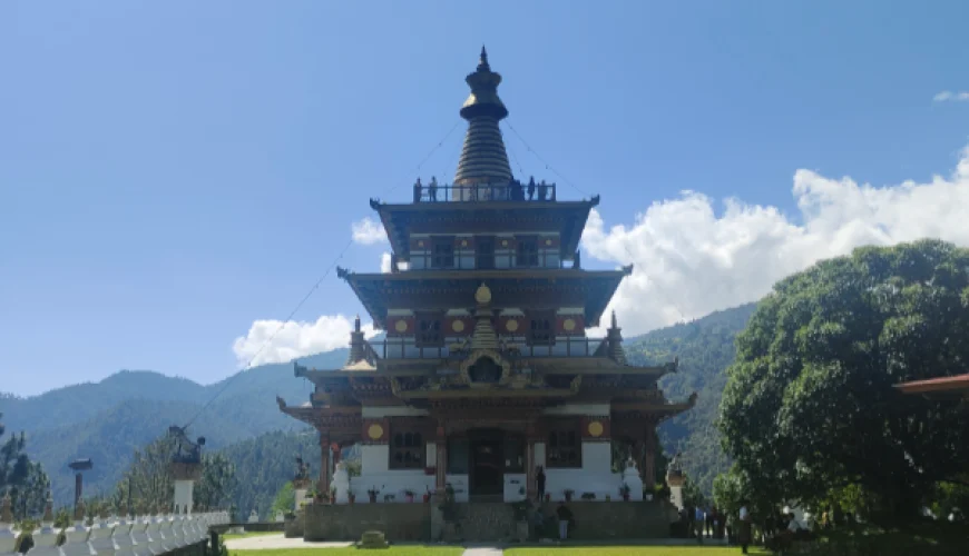 DISCOVER BHUTAN ON FOOT – DAY HIKING TOUR
